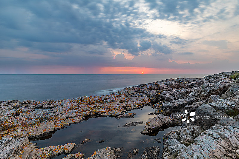 丹麦菲英岛 Kirkeby 海岸线日出图片素材