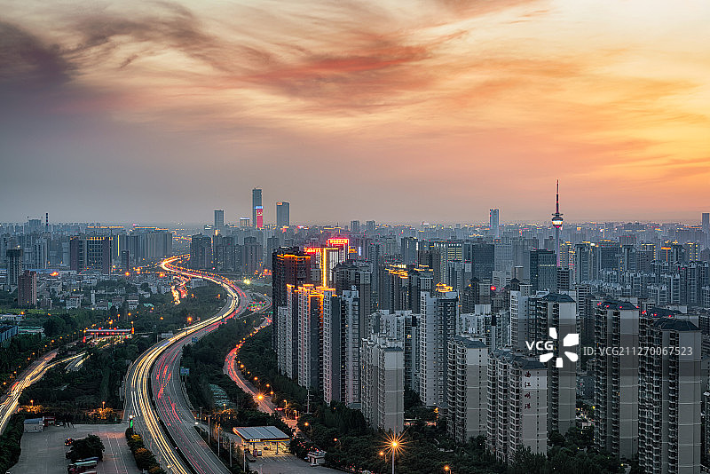 西安三环城市傍晚风景图片素材