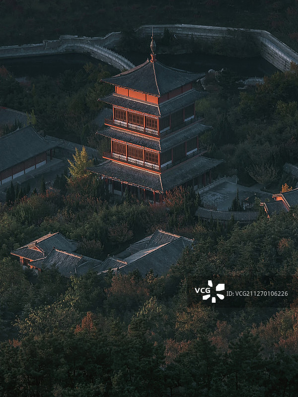 威海赤山法华塔秋景图片素材