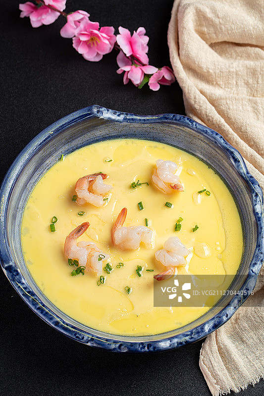 虾仁炖鸡蛋图片素材