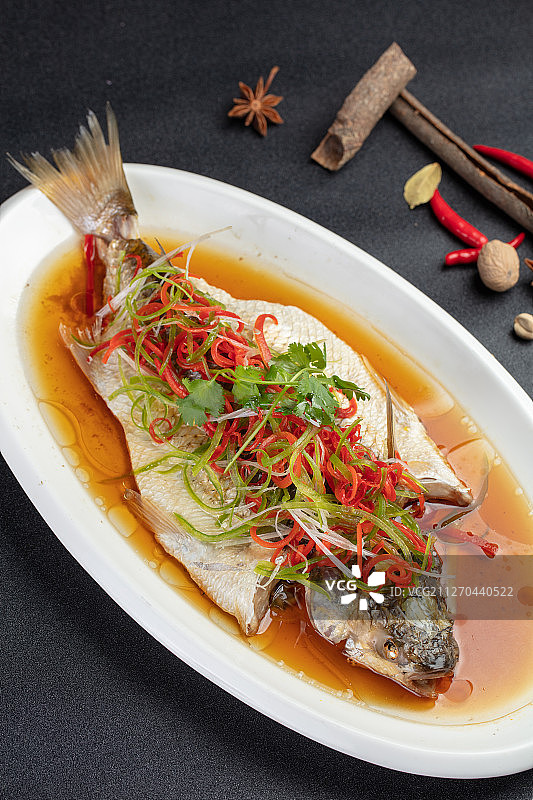 江南清蒸白鱼图片素材