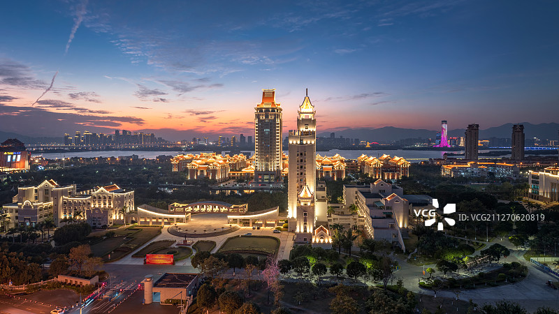 集美大学夜色图片素材