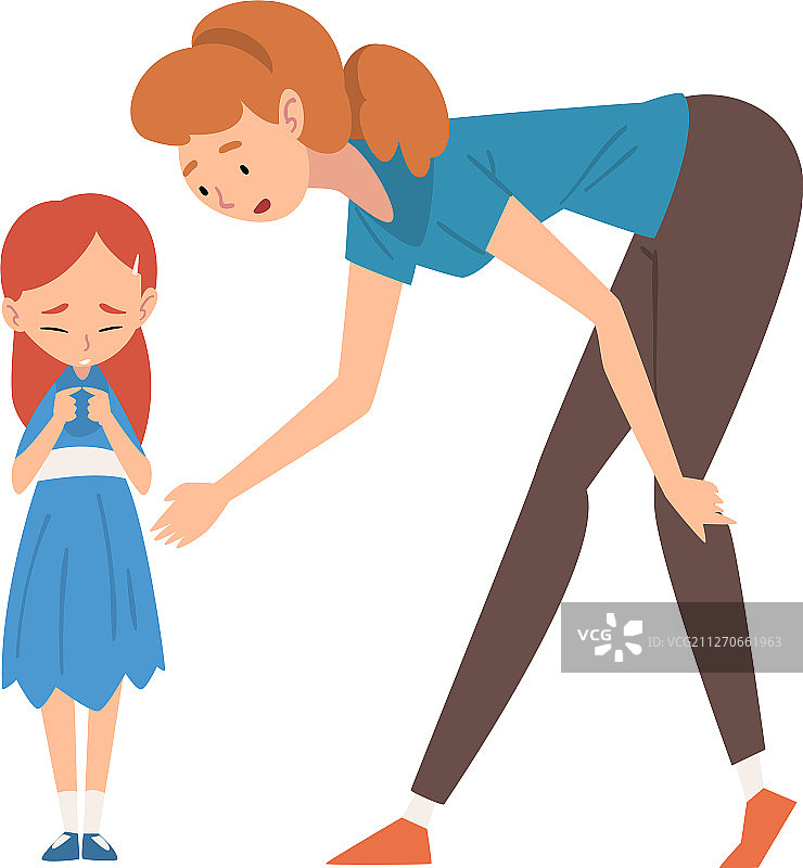 充满爱意的母亲安慰女儿图片素材