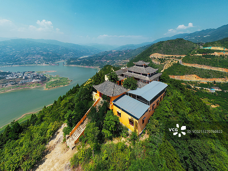 山顶飞龙寺+重庆市奉节县白帝城瞿塘峡风景名胜区图片素材