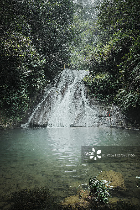 广西桂林古东瀑布图片素材