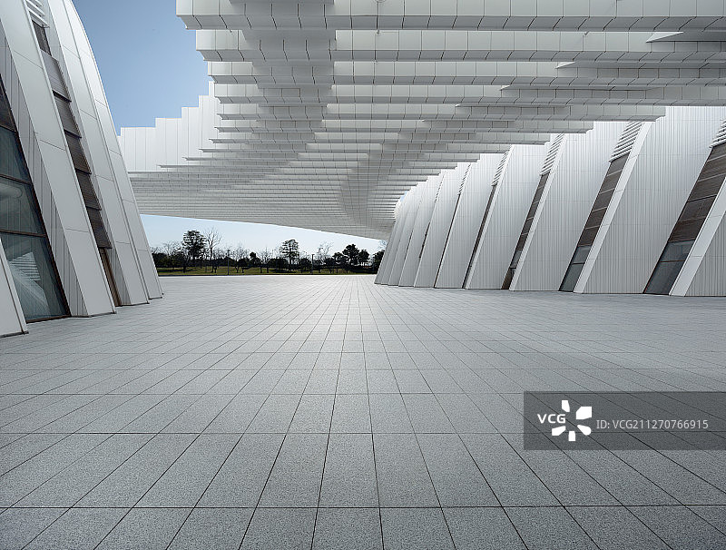 现代抽象建筑_汽车背景_广场图片素材