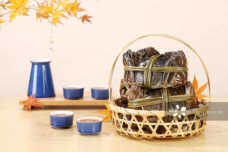 黄酒与大闸蟹图片素材