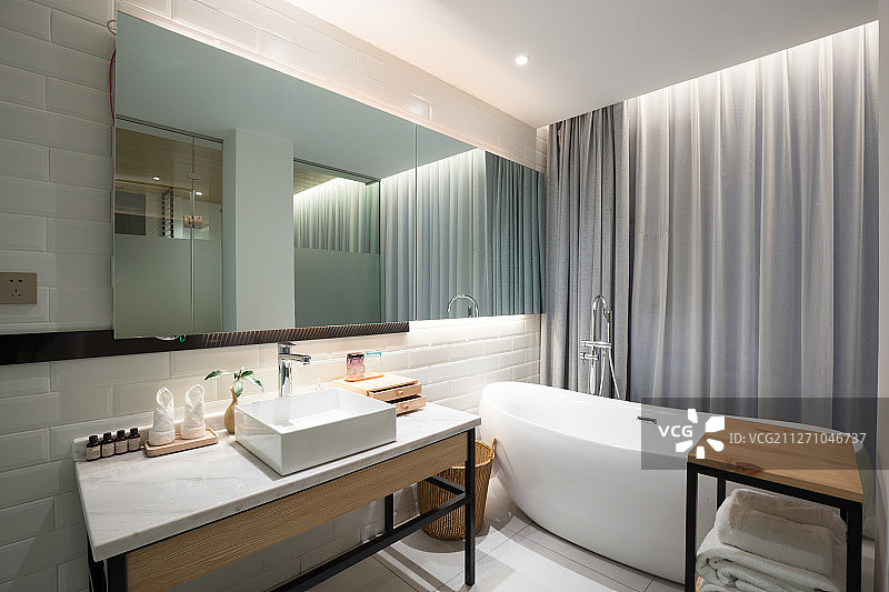 卫生间洗面台浴缸图片素材