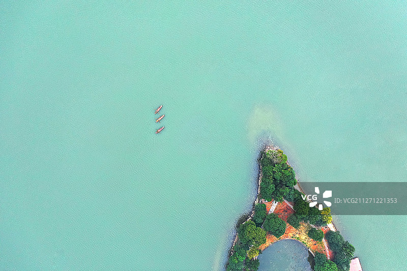 三舟泛波+江西省南昌市青云谱区象湖公园图片素材