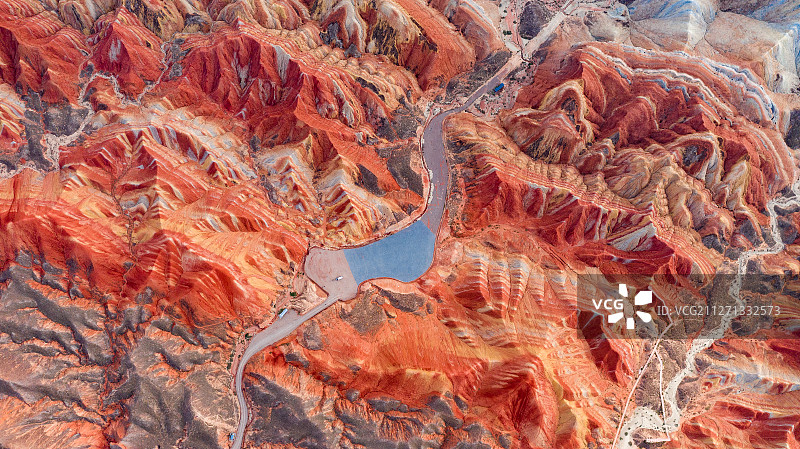 航拍甘肃省张掖市七彩丹霞景区自然风光图片素材