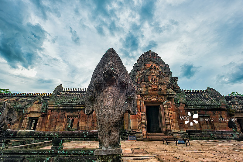 泰国武里南帕侬蓝寺户外风光图片素材