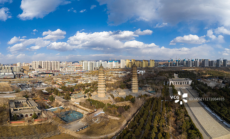 太原永祚寺白天多云图片素材