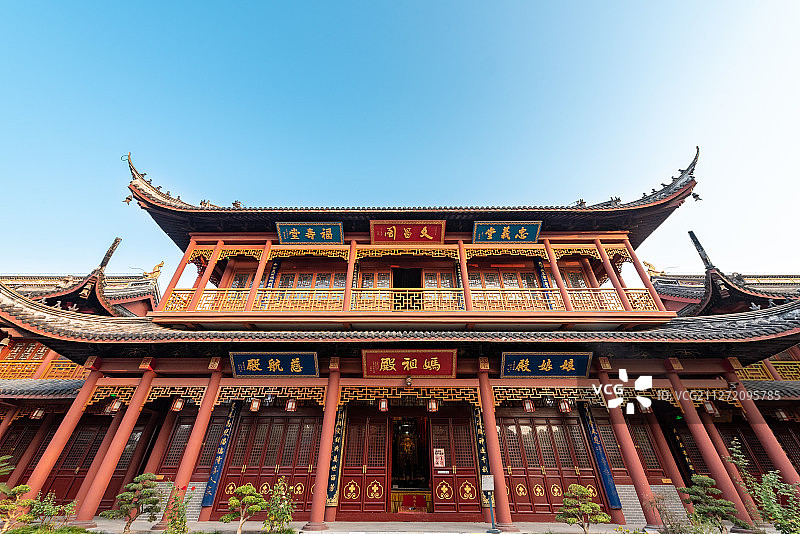 南通濠河边的城隍庙图片素材