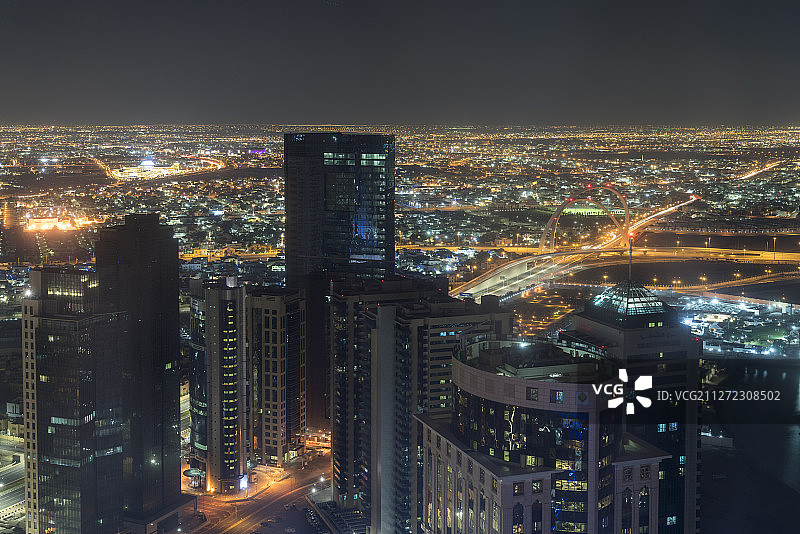 卡塔尔多哈城市天际线夜景图片素材