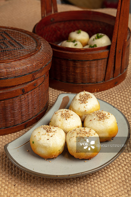 杭帮菜苏式小笼生煎包图片素材