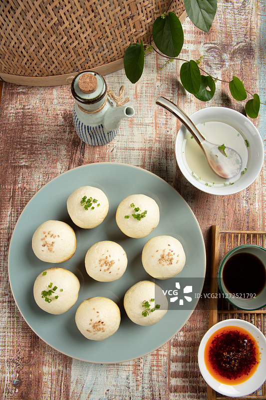 杭帮菜苏式小笼生煎包图片素材