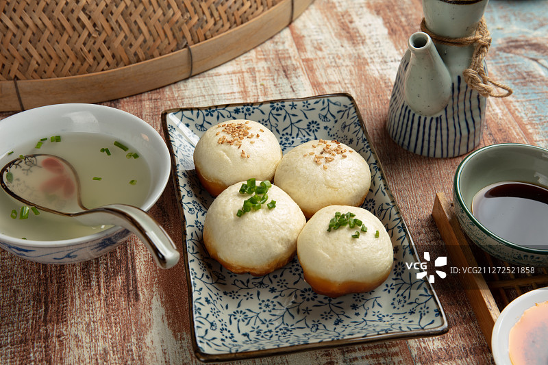 杭帮菜苏式小笼生煎包图片素材