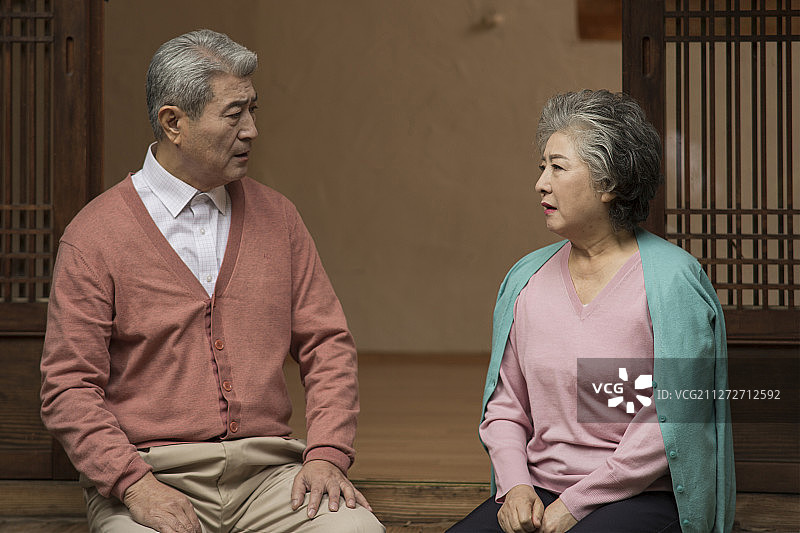 几代同堂的家庭：家庭，幸福，世代和人物概念027图片素材