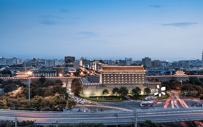 西安北门夜景全景图片素材