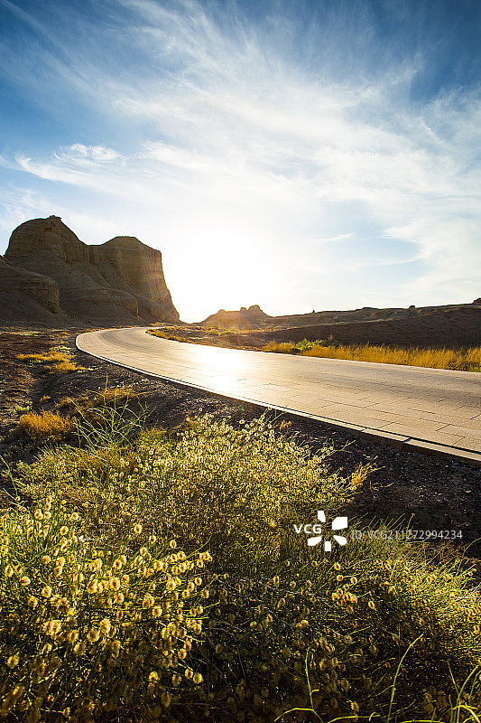 沙漠公路图片素材