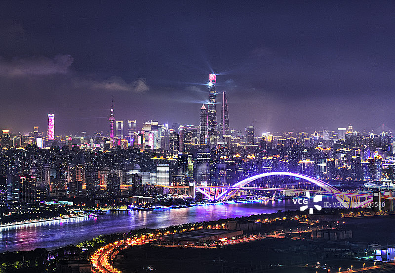 日新月异的黄浦滨江图片素材