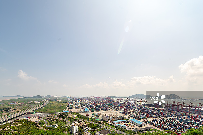 航拍上海洋山深水港图片素材