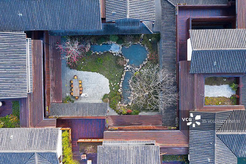 中国浙江省嘉兴市桐乡市白天乌镇悦景花间堂航拍图片素材