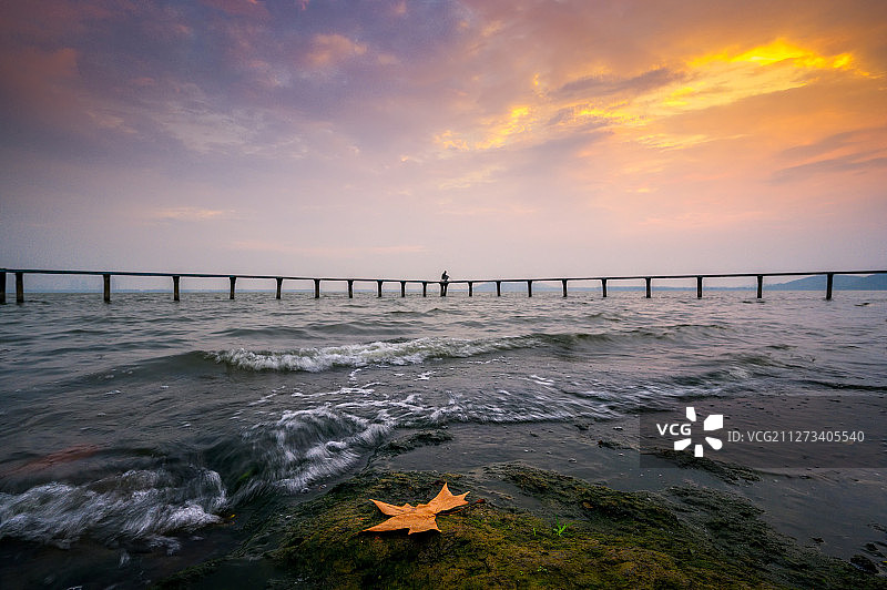 武汉大学凌波门图片素材