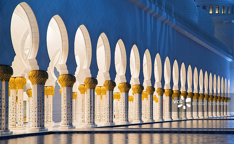 阿联酋阿布扎比大清真寺全景图片素材