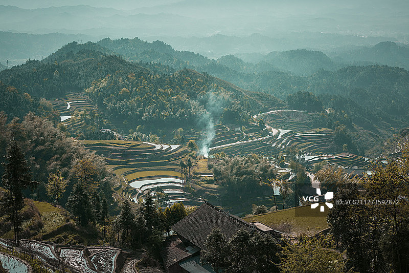 紫鹊界梯田是中国风景名胜区、自然与文化双遗产、水利风景名胜区图片素材