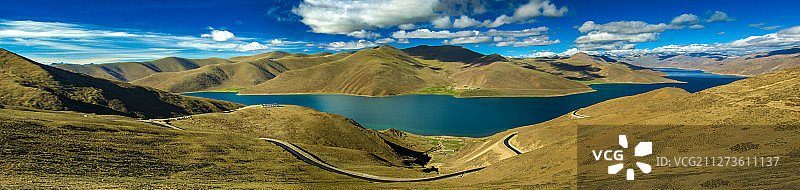 羊卓雍措湖全景图片素材