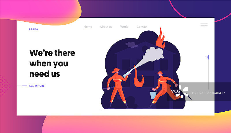 消防员组在燃烧的房子里与火焰搏斗图片素材