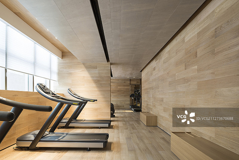 健身房跑步机图片素材