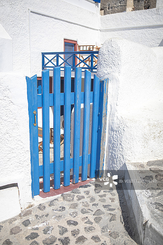 欧洲小巷道的栅栏图片素材