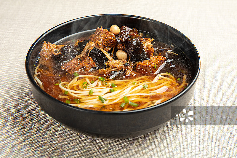 上海本帮菜四喜烤麸捞面图片素材