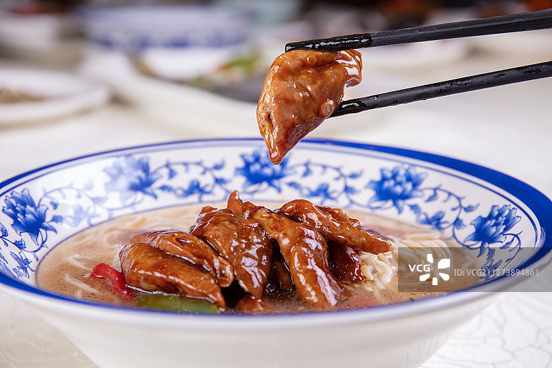 红烧大肠捞面图片素材