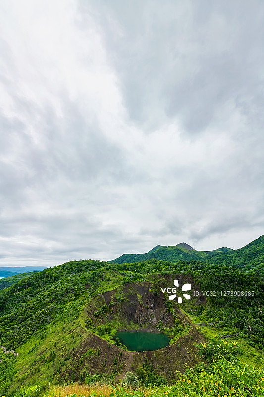 日本北海道洞爷湖昭和新山火山航拍图片素材