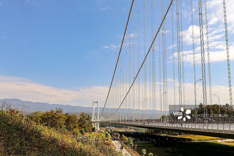 云南腾冲龙江大桥图片素材