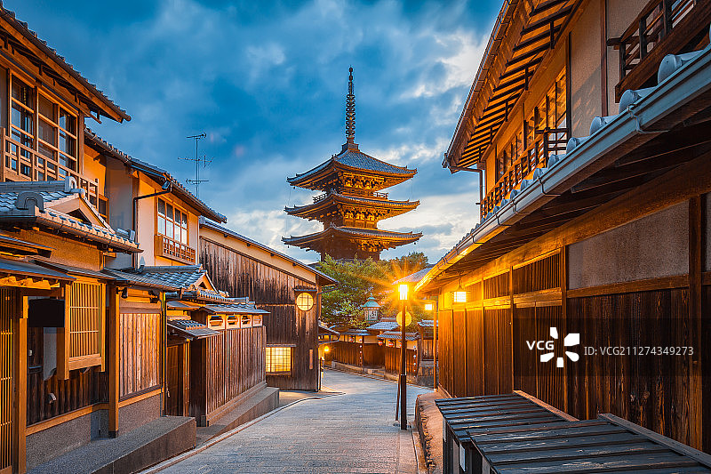 日本京都八坂塔花见小路夜景建筑风光图片素材