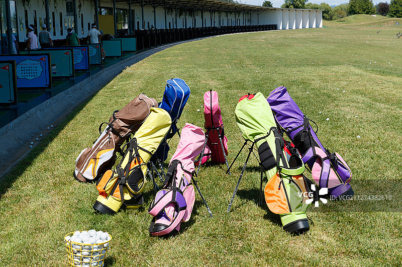 七彩儿童高尔夫球包图片素材