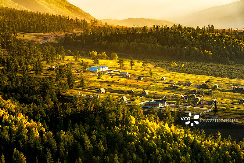 金秋北疆王国图片素材