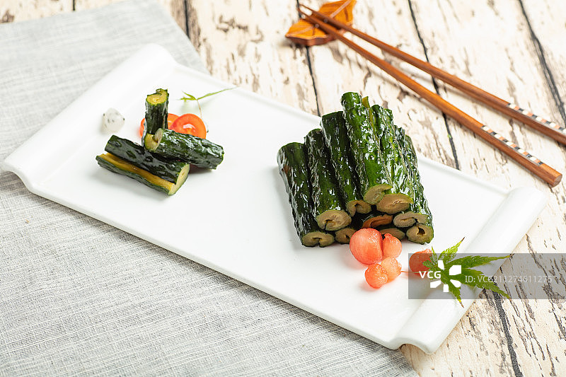 腌制脆咸黄瓜图片素材