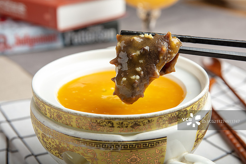 小米杂粮炖辽参图片素材