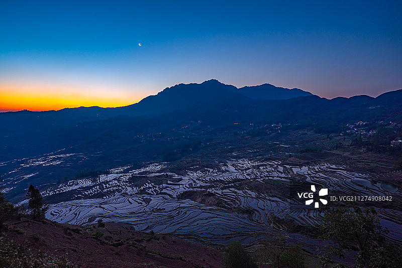 云南元阳梯田星空图片素材