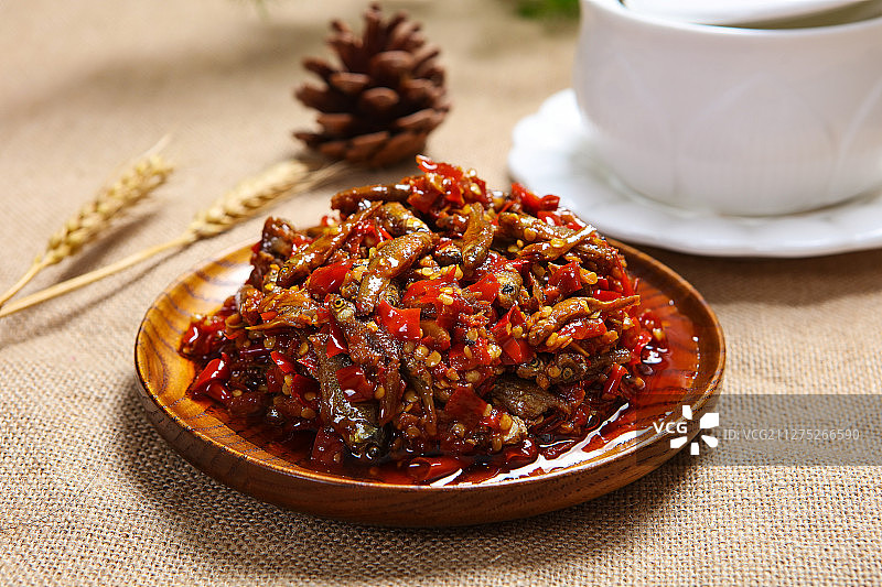 下饭菜剁椒小鱼干图片素材
