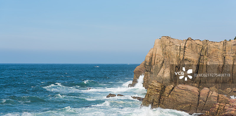 中国台湾太平洋边的海蚀地貌岩石图片素材
