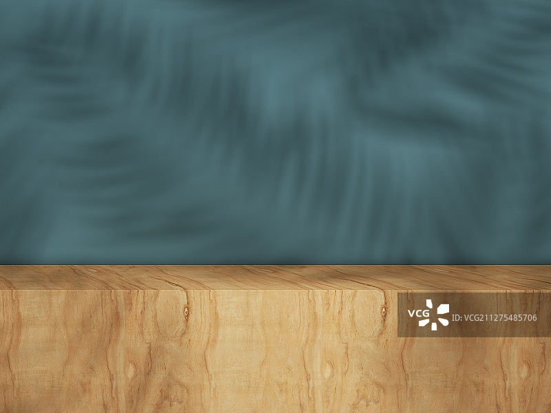 树影斑驳下的木制产品展示台图片素材