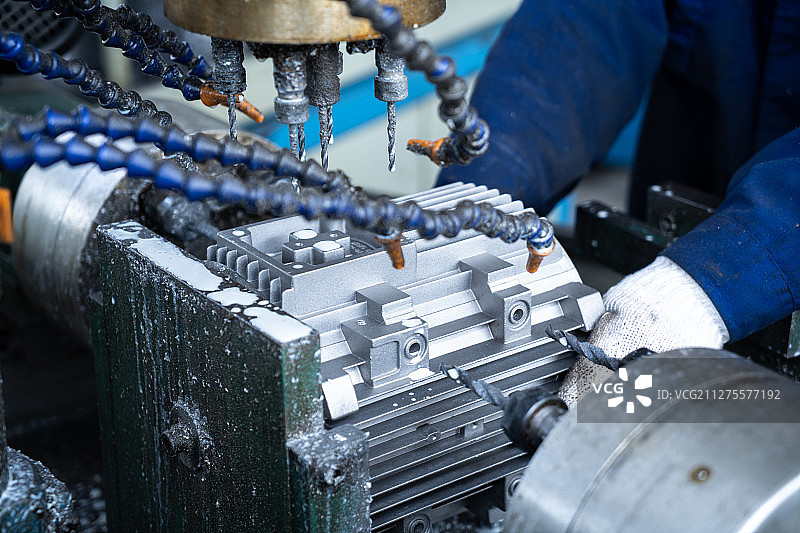 电机生产流水线图片素材