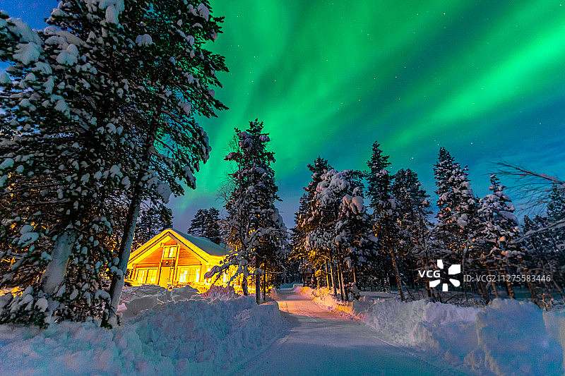 极光之下图片素材