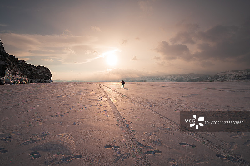 空旷的俄罗斯贝加尔湖。图片素材